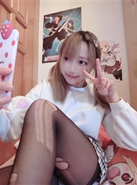 吃一口兔子 嗷~撕袜